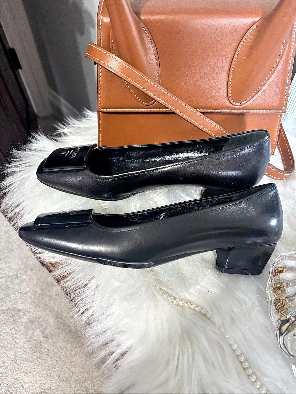 Prada Black Leather Square Toe Block Heel Pumps Black Square Toe Block Heel - Picture 3 of 6